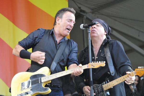Cómo contactar con Bruce Springsteen