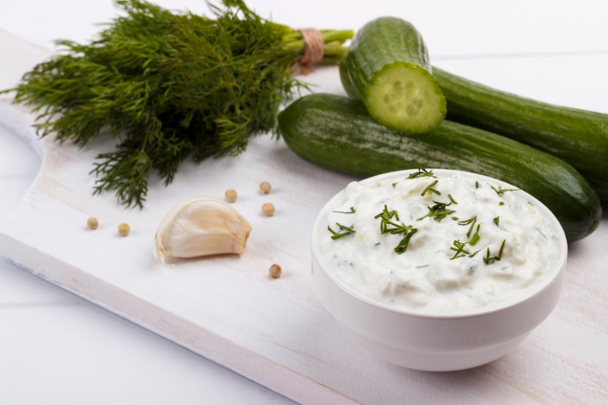 Cómo hacer salsa tzatziki