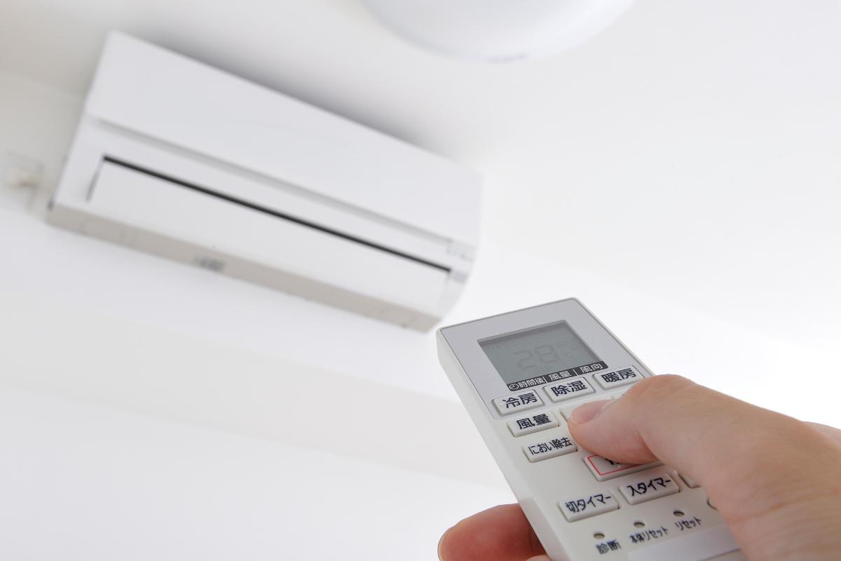 Por qué el aire acondicionado se apaga solo y qué puedes hacer para solucionarlo