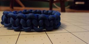 Cómo hacer pulseras con cuerda de paracaidas