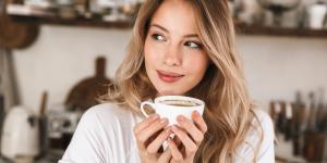 ¿El café estriñe o es laxante? Descubre sus efectos reales en tu digestión