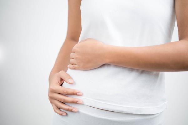 Causas del dolor en la cadera derecha - descúbrelas aquí