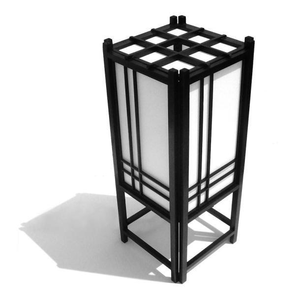 Cómo hacer una lámpara japonesa de mesa