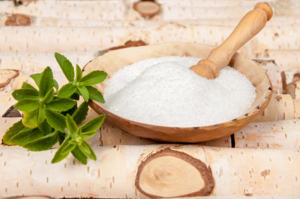 Propiedades y contraindicaciones del azúcar de abedul