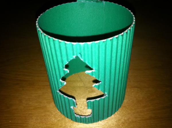 Cómo hacer un servilletero de Navidad - Paso 9