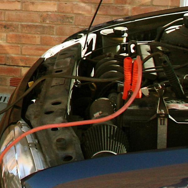 Cómo limpiar la batería de mi coche