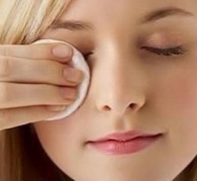 Cómo evitar grumos en las pestañas - Paso 2