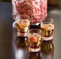 Cómo hacer un cóctel cerebral para Halloween