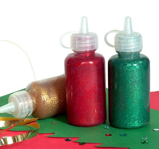 Cómo decorar vasos de cristal con brillantina