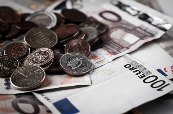 Cómo conseguir un anticipo de dinero