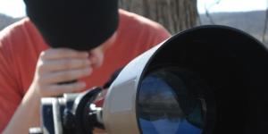 Cómo limpiar la lente de un telescopio