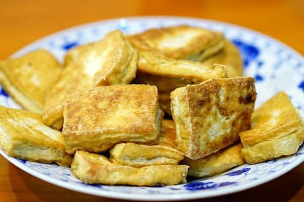 Tofu: qué es, propiedades y recetas - Tofu salteado