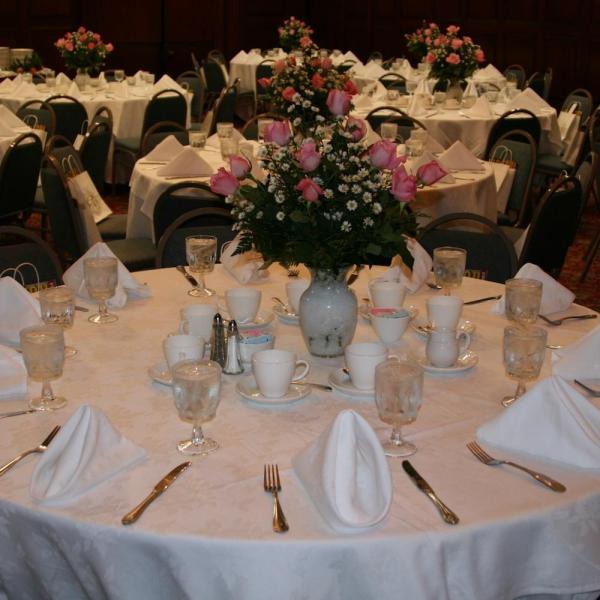 Cómo poner la mesa de forma elegante