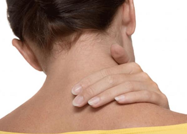 Cómo dormir con dolor de cervicales