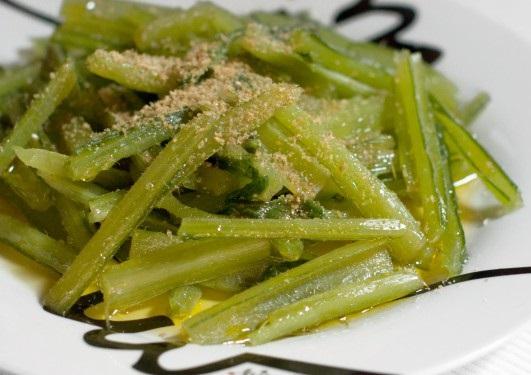 Cómo limpiar las borrajas