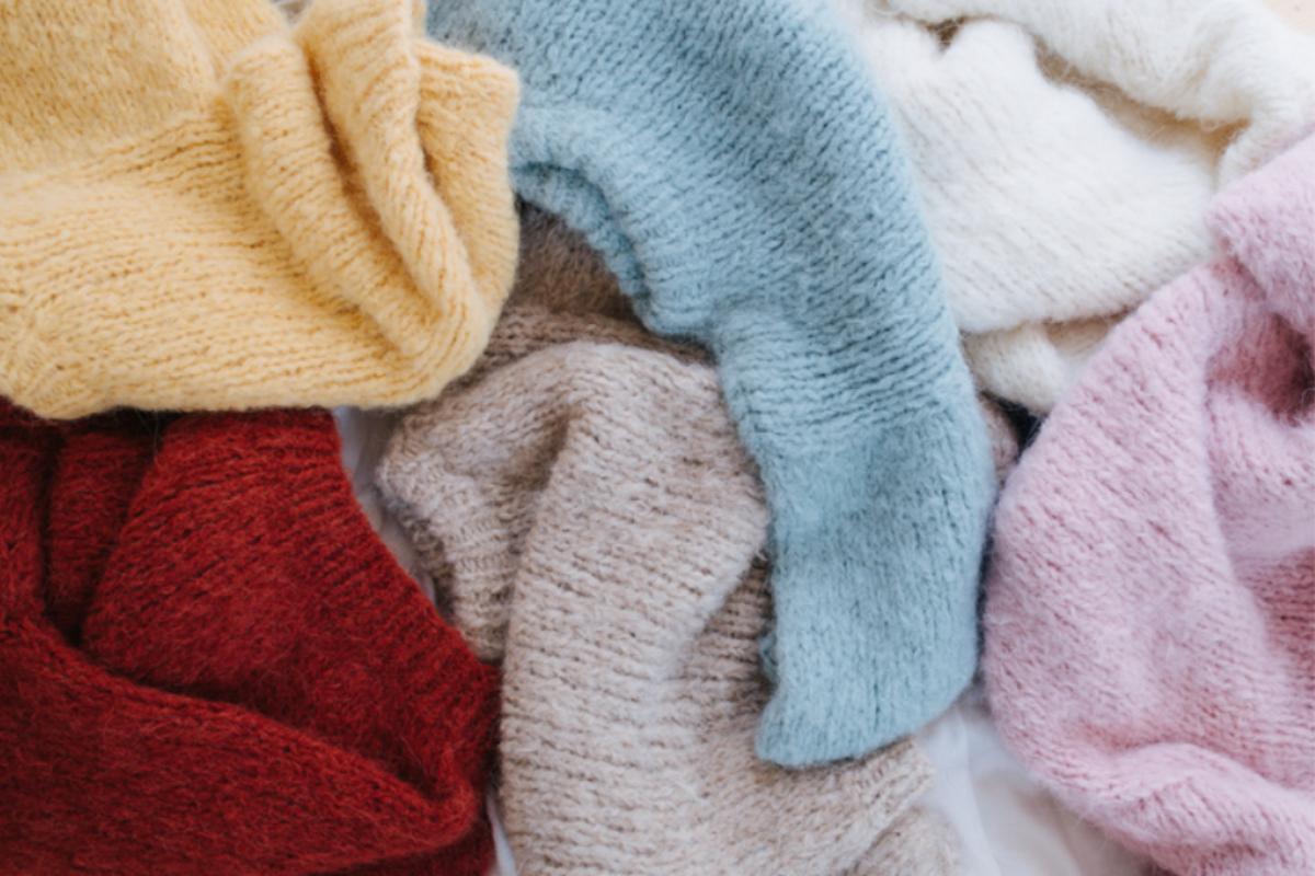 Cómo quitar la electricidad de la ropa