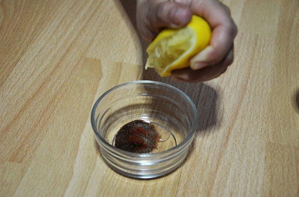 Cómo hacer un spray de pimienta casero - Paso 2