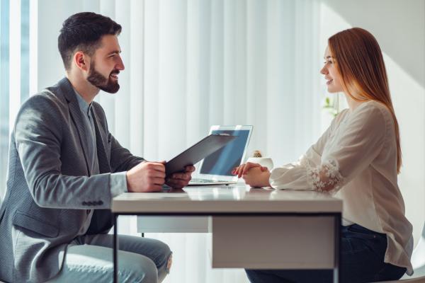Cómo vestir para una entrevista de trabajo - Ajusta la formalidad a la empresa y al puesto