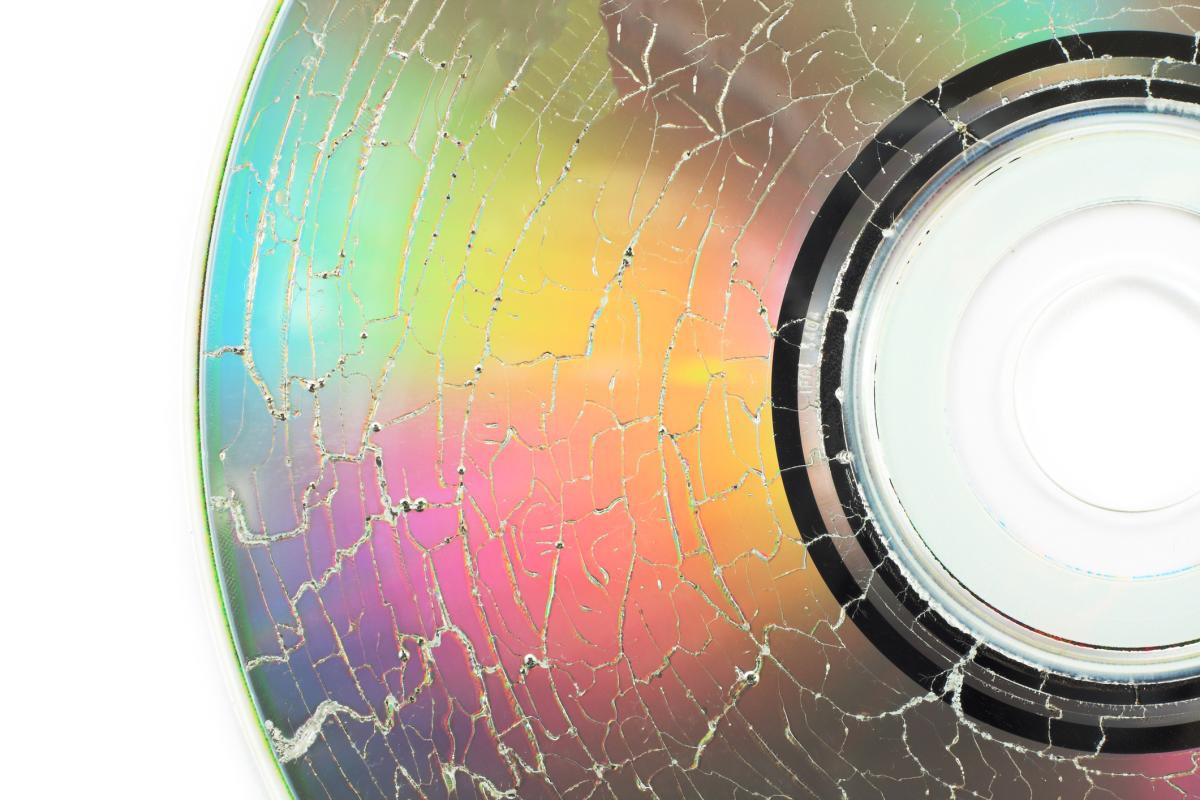 Cómo reparar un CD rayado