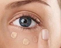 Cómo tapar las ojeras con maquillaje - Paso 4