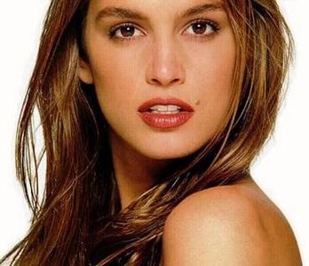 Por qué tenemos lunares en la piel