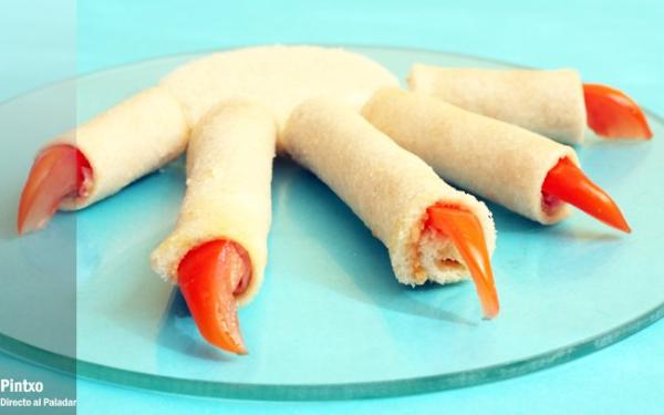 Cómo preparar sandwiches para Halloween - Sandwiches en forma de garras de vampiro para Halloween