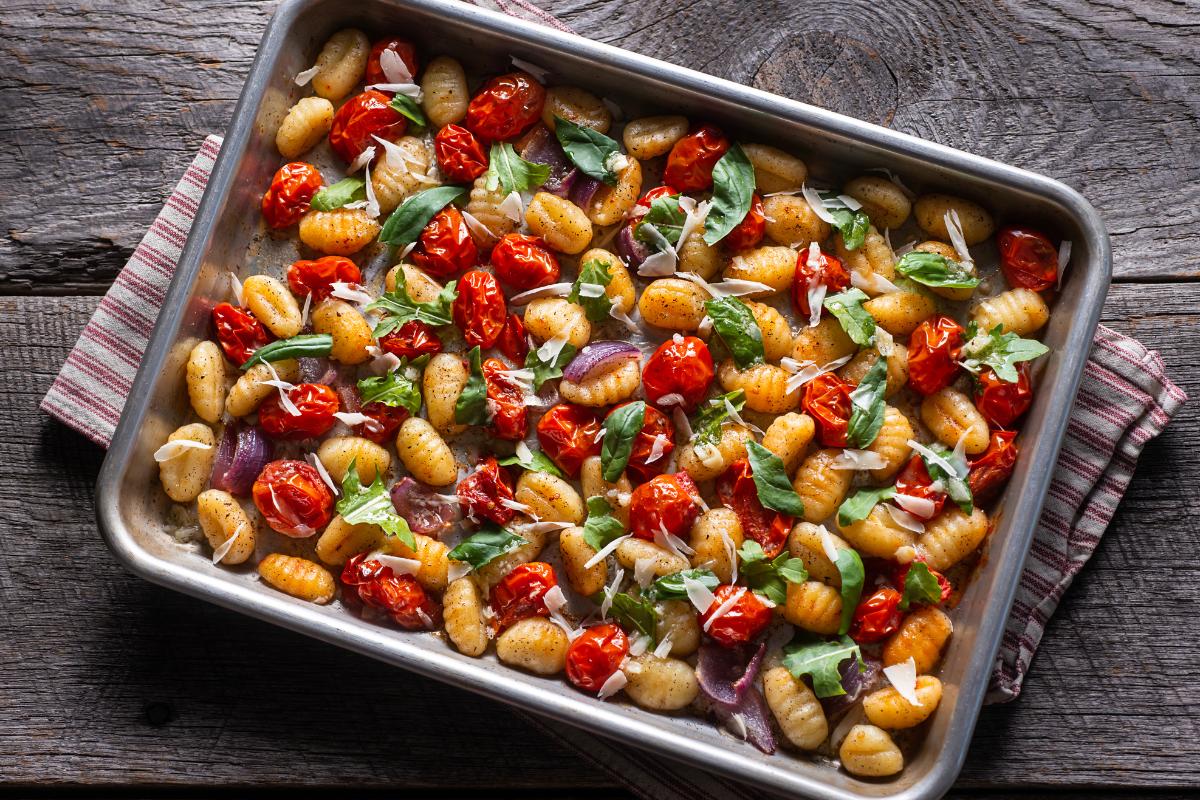 ¿Con qué acompañar los ñoquis? Ideas deliciosas para disfrutar este plato