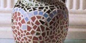 Cómo hacer un mosaico en un jarrón