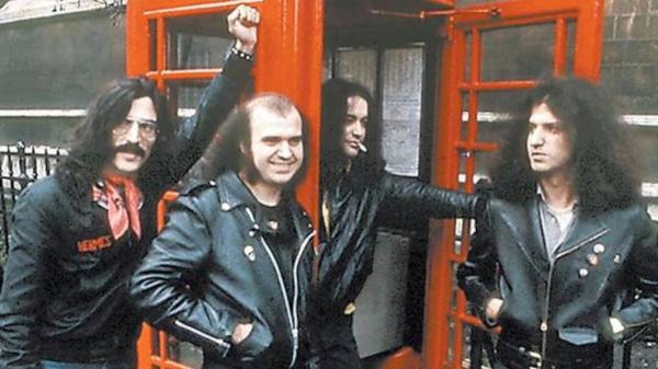 Los mejores grupos de rock español de los 80 - Barón Rojo 