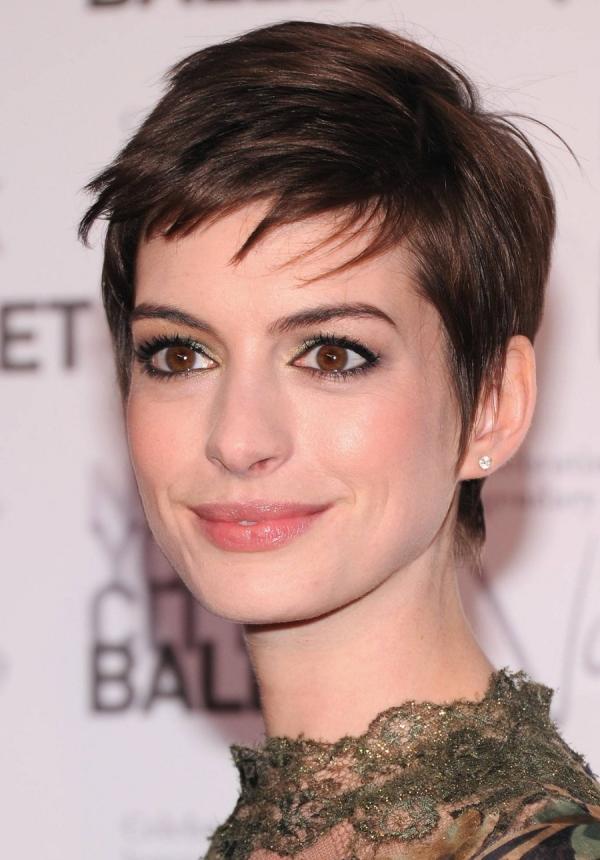 Cortes de pelo para verse más joven - Pixie, un corte clásico y genial 