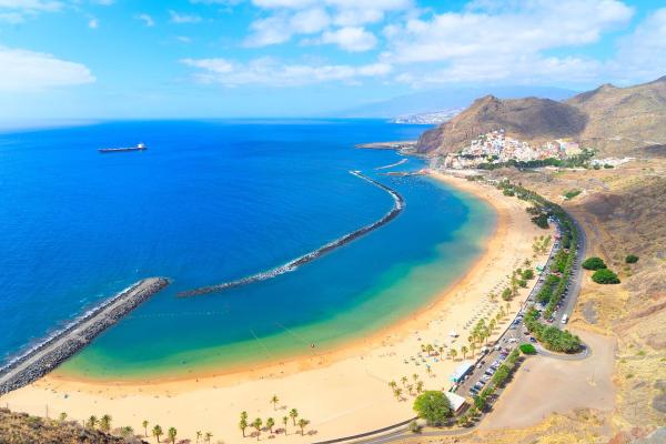 ¿Dónde viajar en España en enero? Descubre estos lugares con encanto - Tenerife