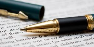 Cómo firmar representando a otra persona