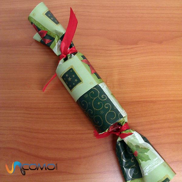 Cómo hacer Christmas crackers - Paso 8