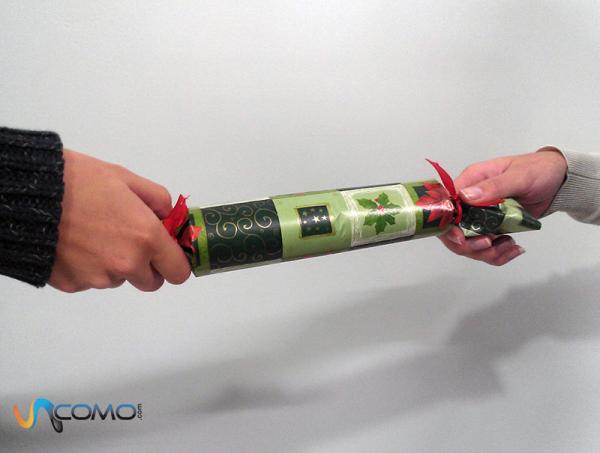 Cómo hacer Christmas crackers - Paso 9