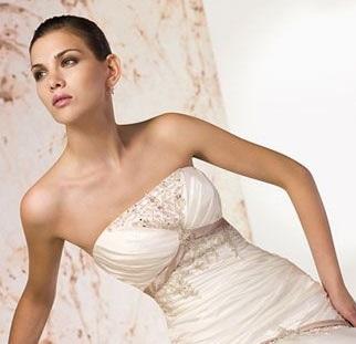 Cómo elegir el escote del vestido de novia - Paso 1