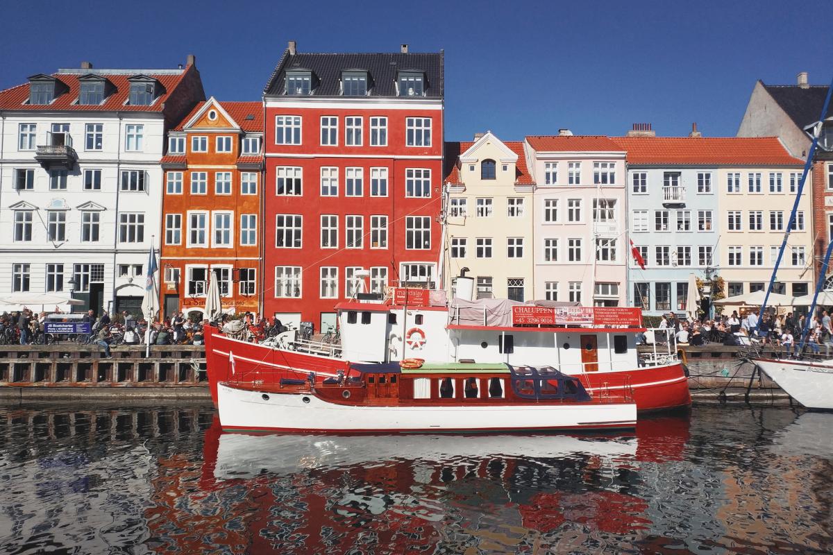 Lista de países que empiezan por D