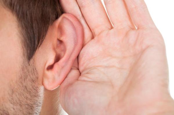 Cómo mantener una conversación interesante con tu crush - Regla de la escucha activa