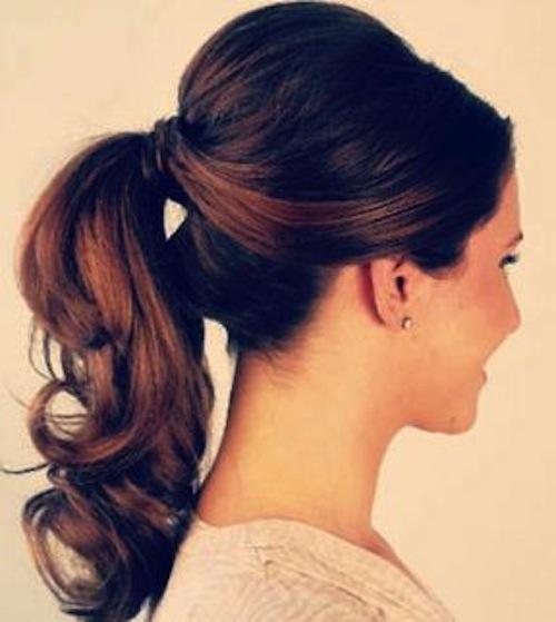 Ideas de peinados con coleta - Coleta con cardado