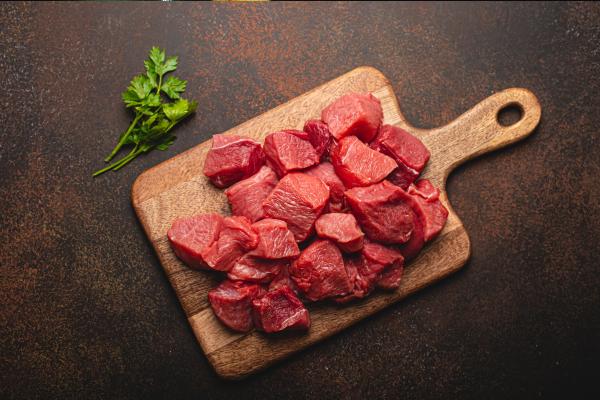 Cómo hacer goulash húngaro: receta fácil y tradicional - Paso 1