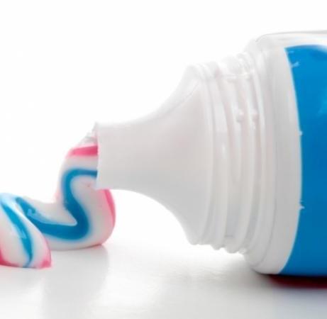 Cómo quitar el olor a mandarina de las manos - Paso 4