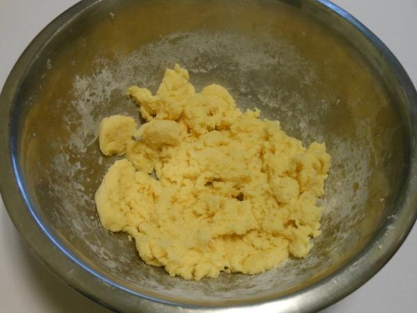 Cómo hacer tarta de frutos secos con pasas y miel - Paso 2