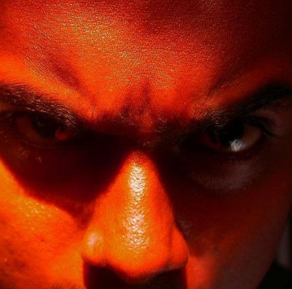 Cómo hacer un disfraz de diablo