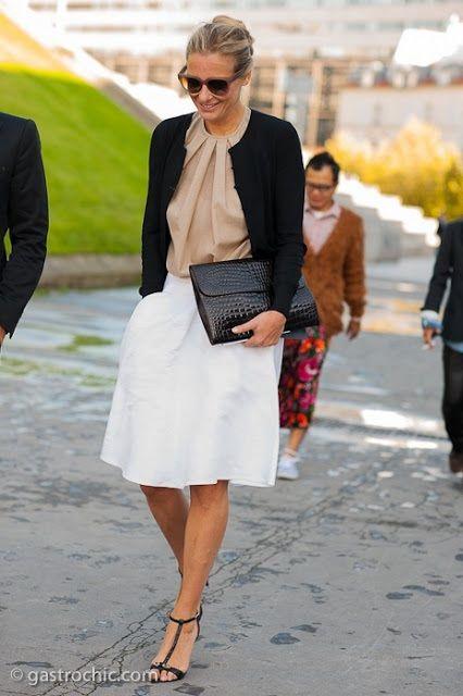 Cómo combinar una falda blanca - Paso 2