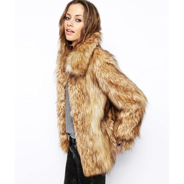 Cómo combinar un abrigo de pelo