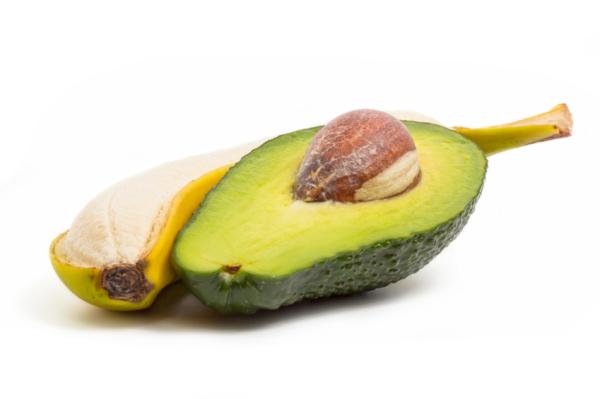 Cómo suavizar los talones duros - Mascarilla de aguacate, plátano y miel