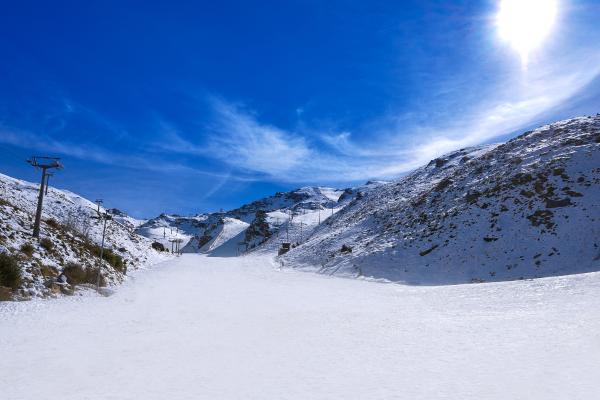 ¿Dónde viajar en febrero por España? Descubre los mejores destinos con encanto - Sierra Nevada (Granada)