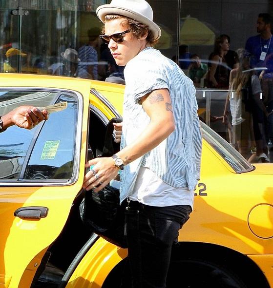 Cómo vestir como Harry Styles - Paso 5