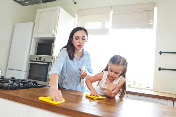 Cómo limpiar los muebles de la cocina - Vinagre para limpiar los muebles de madera
