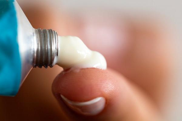 Cómo quitar el acné de la espalda - Paso 4