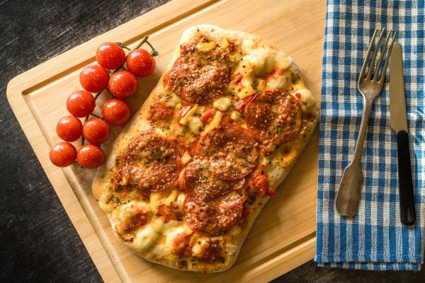 Descubre la mejor coca valenciana salada esponjosa con pisto, la receta casera paso a paso - Paso 1